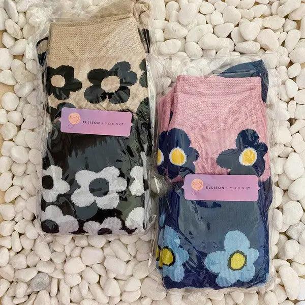 Modern Daisy Socks Set Of 2 Pairs - High Quality Socks