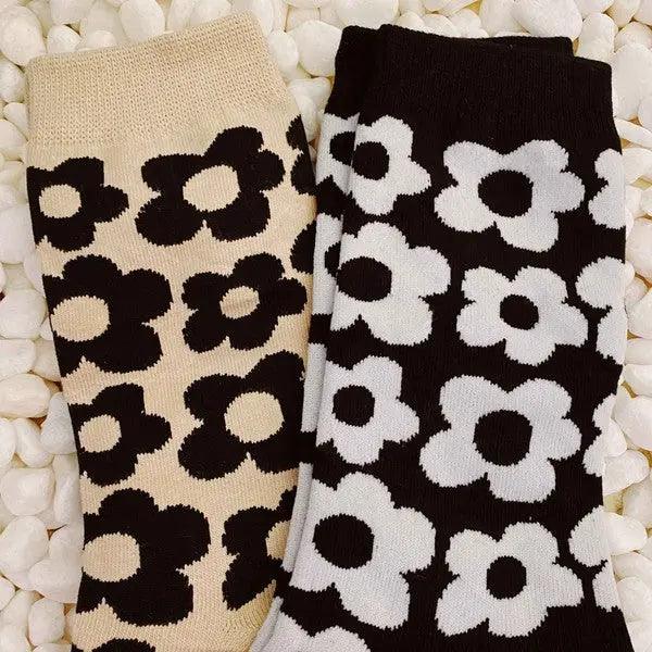 Modern Daisy Socks Set Of 2 Pairs - High Quality Socks